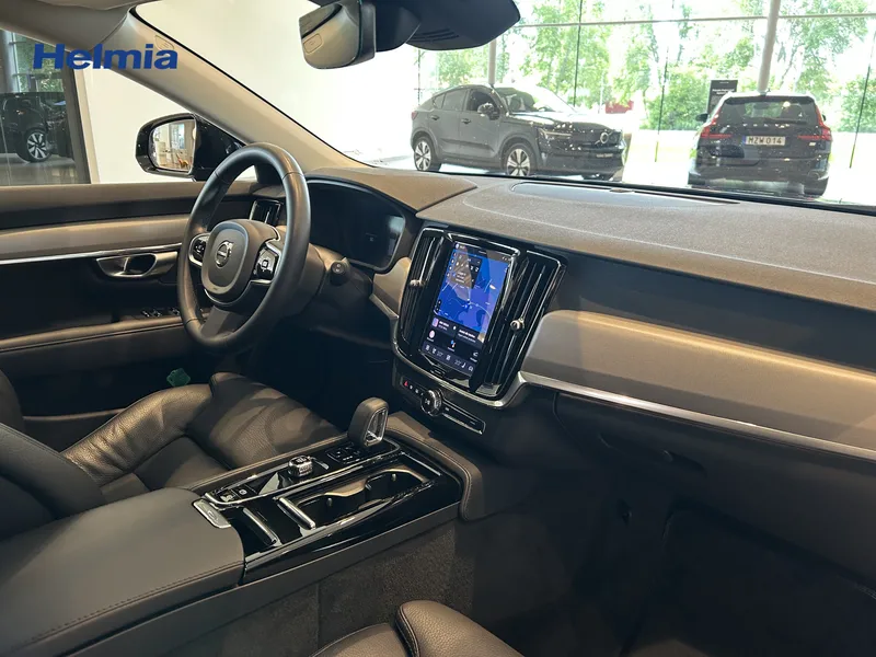 Bild 4 av 11 – Volvo V90 Recharge T6 Plus Dark