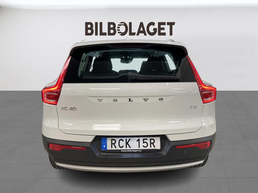Bild 4 av Volvo XC40 T3 FWD aut Momentum Edition DRAG/B-KAMERA/GPS