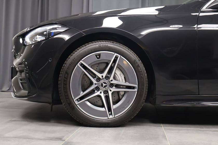 Bild 5 av Mercedes-Benz C 300 T de 4MATIC AMG Line Premium drag akustikglas 360