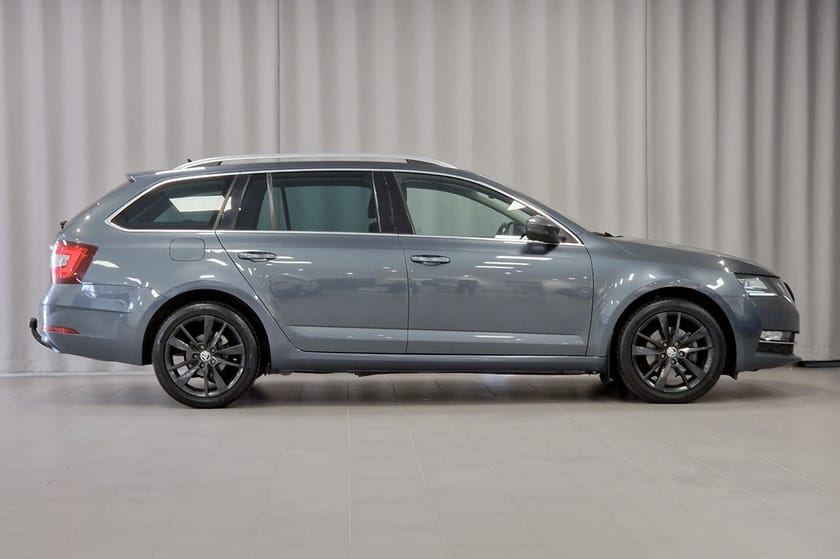 Bild 3 av Škoda Octavia Kombi Style | Drag | P-värmare | Canton | Farthållare |