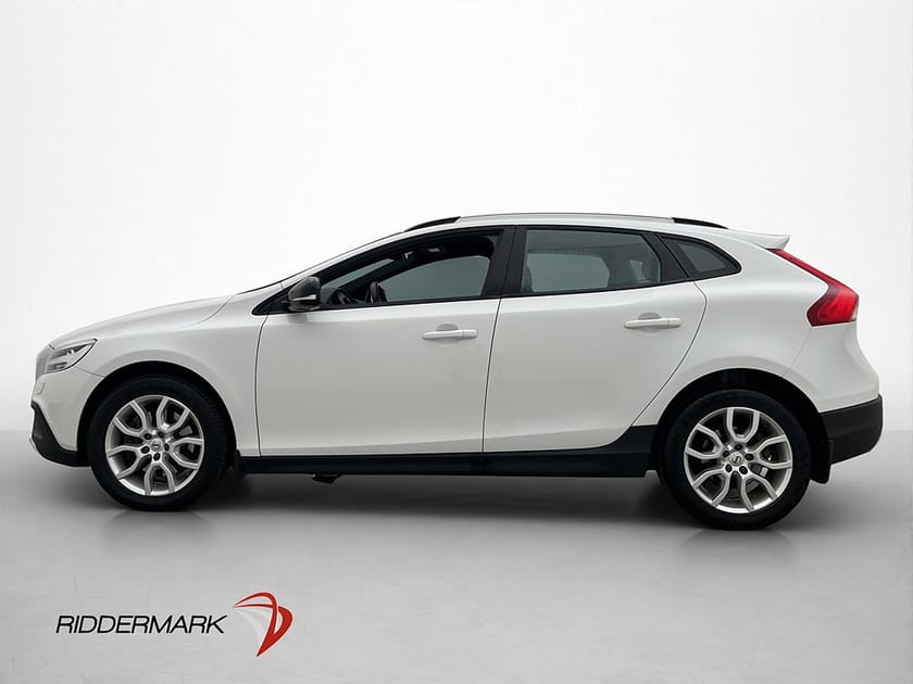 Bild 4 av Volvo V40 Cross Country T3 152hk Summum Värmare Skinn Drag