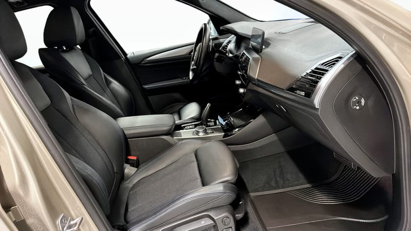 Bild 3 av BMW X3 xDrive30e
