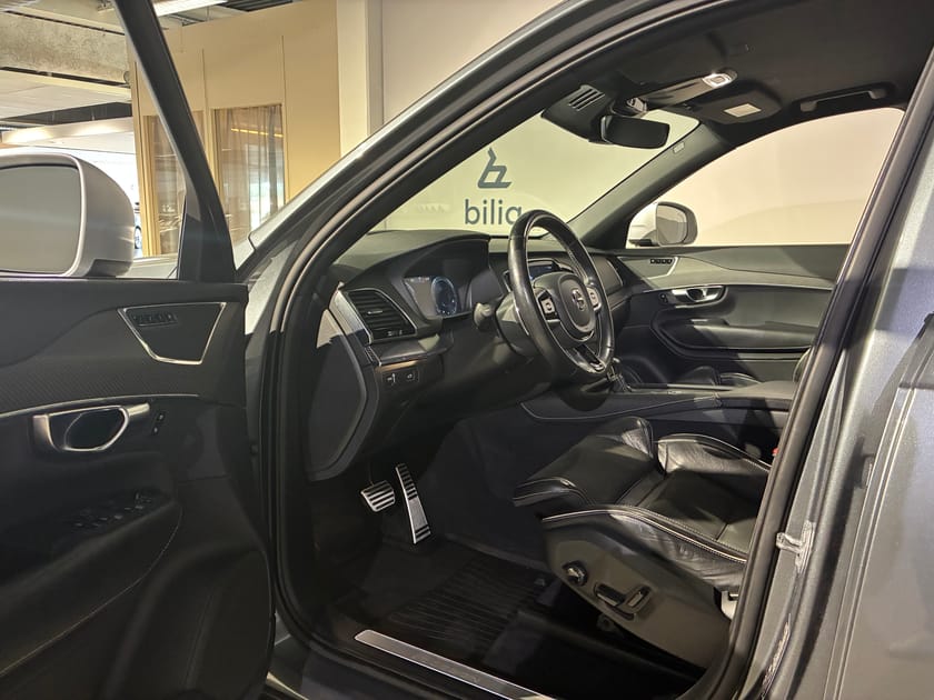 Bild 5 av Volvo XC90 7-seater D5 AWD R-Design 7-säten |DRAGKROK|