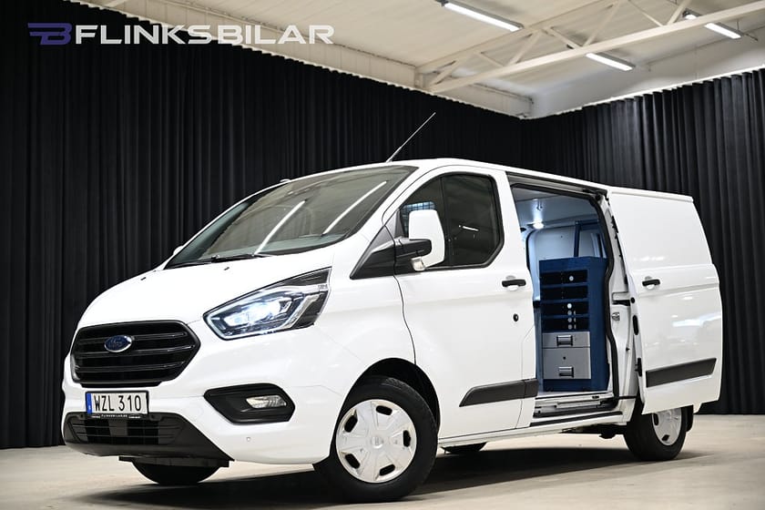 Bild 1 av Ford Transit Custom 300 130HK Inredd|Dubbeldörr|LED|Drag|Värmare|EnÄgare