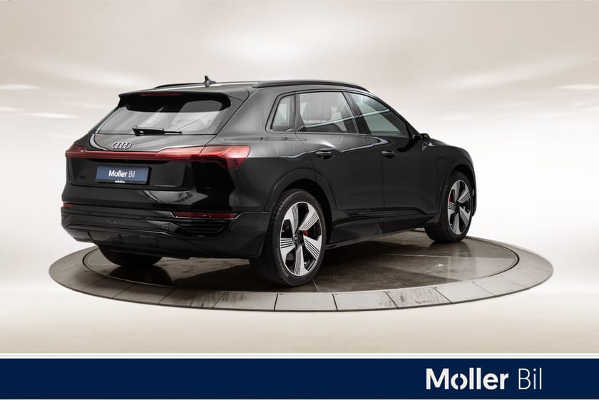 Bilde 5 av Audi Q8 50 e-tron quattro adv plus ycc