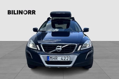 Volvo XC60 D + AWD D3 Momentum