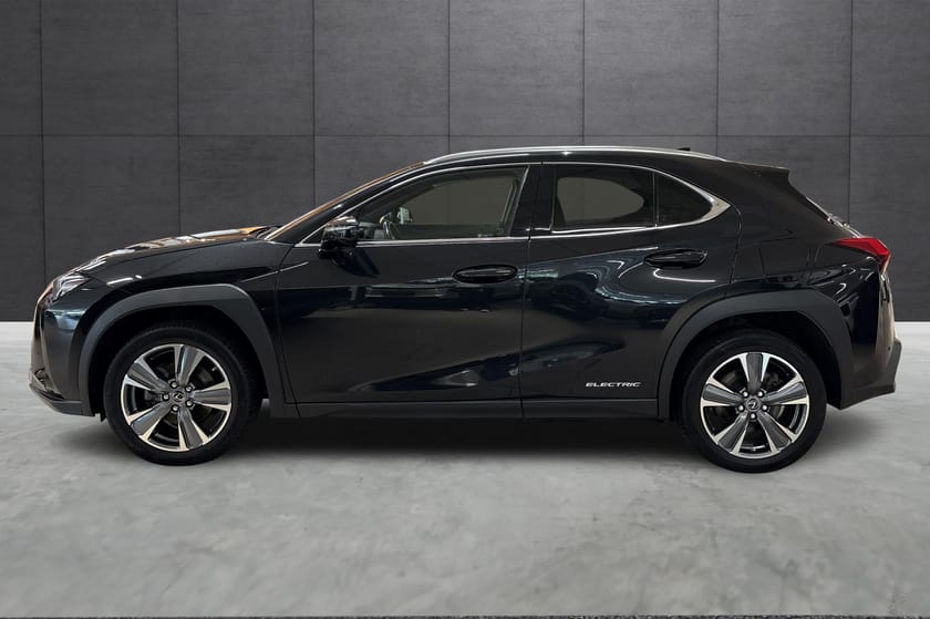 Bilde 2 av Lexus UX 300e Premium | Skinn | Navigasjon | Velholdt
