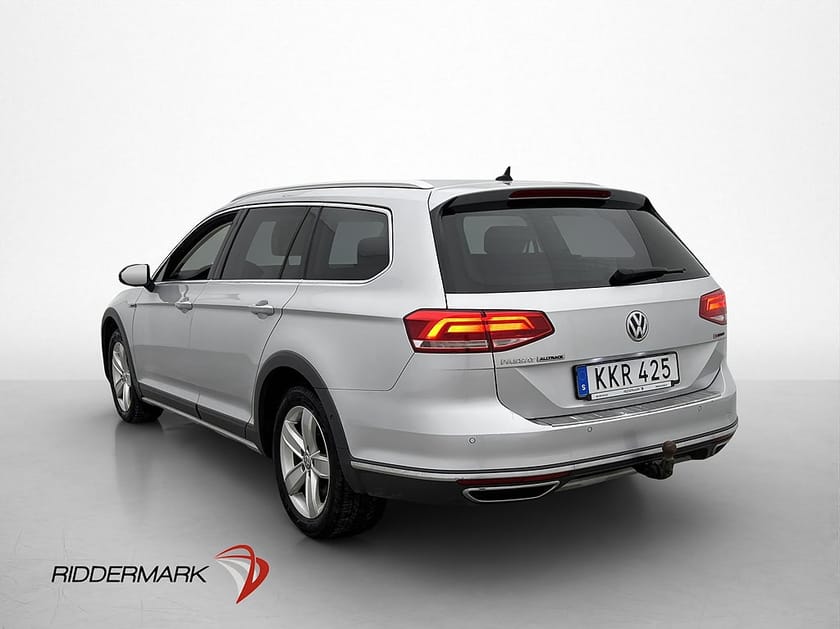 Bild 5 av Volkswagen Passat Alltrack 2.0 TDI 240hk Cockpit D-Värm Drag