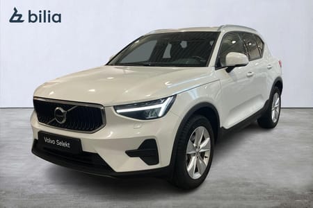 Volvo XC40 B4 FWD Bensin Core SE II Parkeringssensor fram/bak Mörkt tonade rutor 5 st