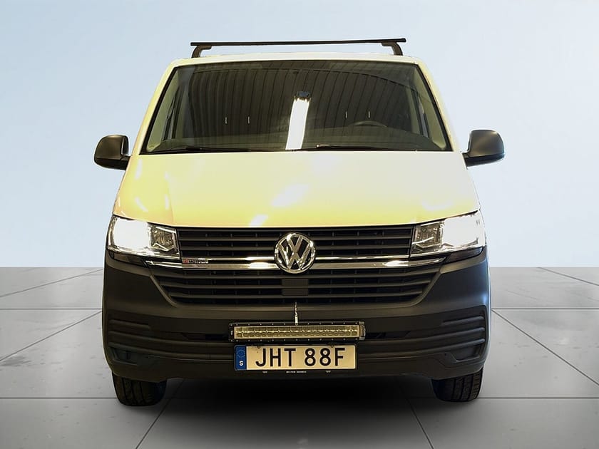 Bild 2 av Volkswagen Transporter 2.0 TDI MOMS/Fast-drag/Extraljus/S&V-Däck/D-Värm
