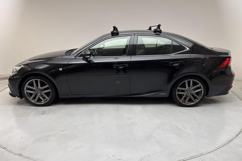 Bild 2 av Lexus IS 300h (181hk) F-Sport Läder GPS