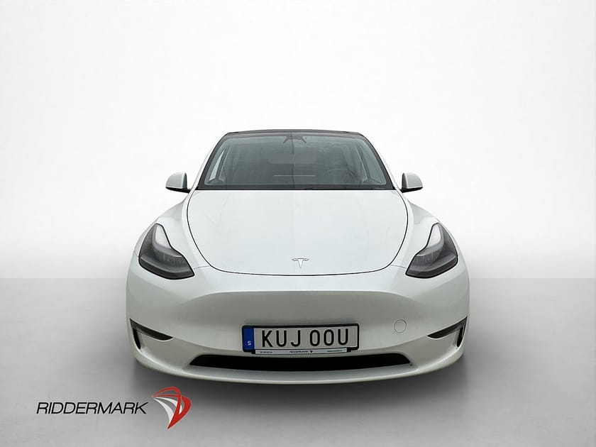 Bild 3 av Tesla Model Y Performance Dragkrok Autopilot Svensksåld