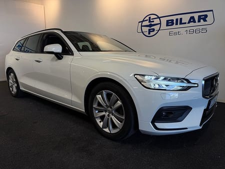 Volvo V60 D4 AWD Geartronic Momentum | VOC/ Drag/ Kamera/ Vhjul
