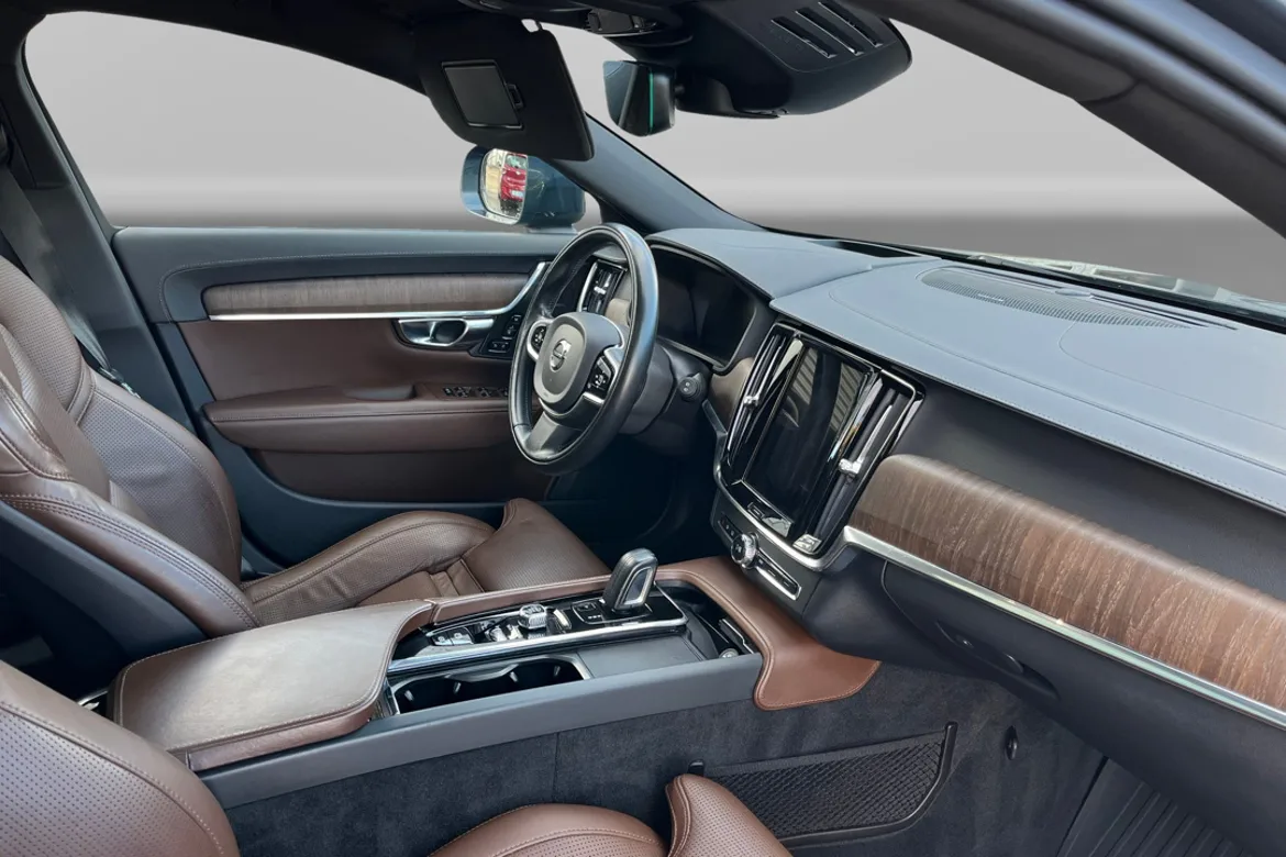 Volvo V90 Cross Country