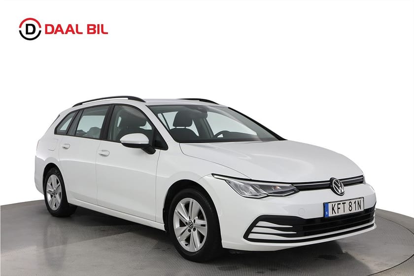 Bild 3 av Volkswagen Golf Sportscombi SC 1.5 eTSI 131HK COCKPIT NFC P-SENS 3-ZON APP-CON