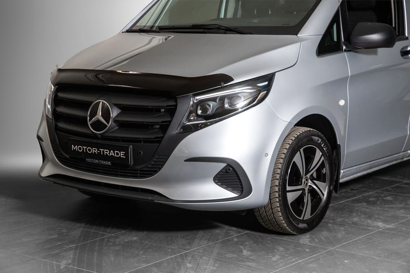 Bilde 2 av Mercedes-Benz Vito 119 CDI 4x4 3.0t 4MATIC A2 | x2 SKYVEDØRER | 3-SETER | WEBASTO |