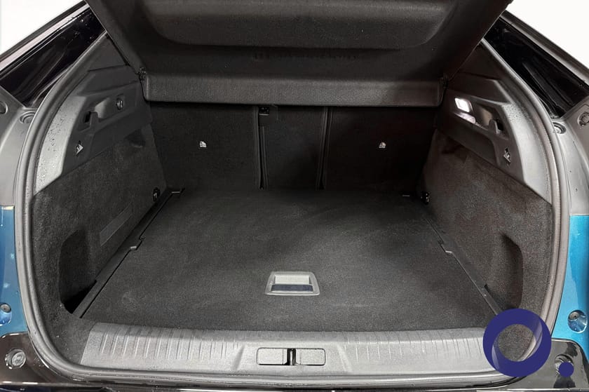 Bilde 5 av Peugeot E-3008 GT 2WD | ADAPTIV CRUISE, PANORAMA, MEMORY, FOCAL++