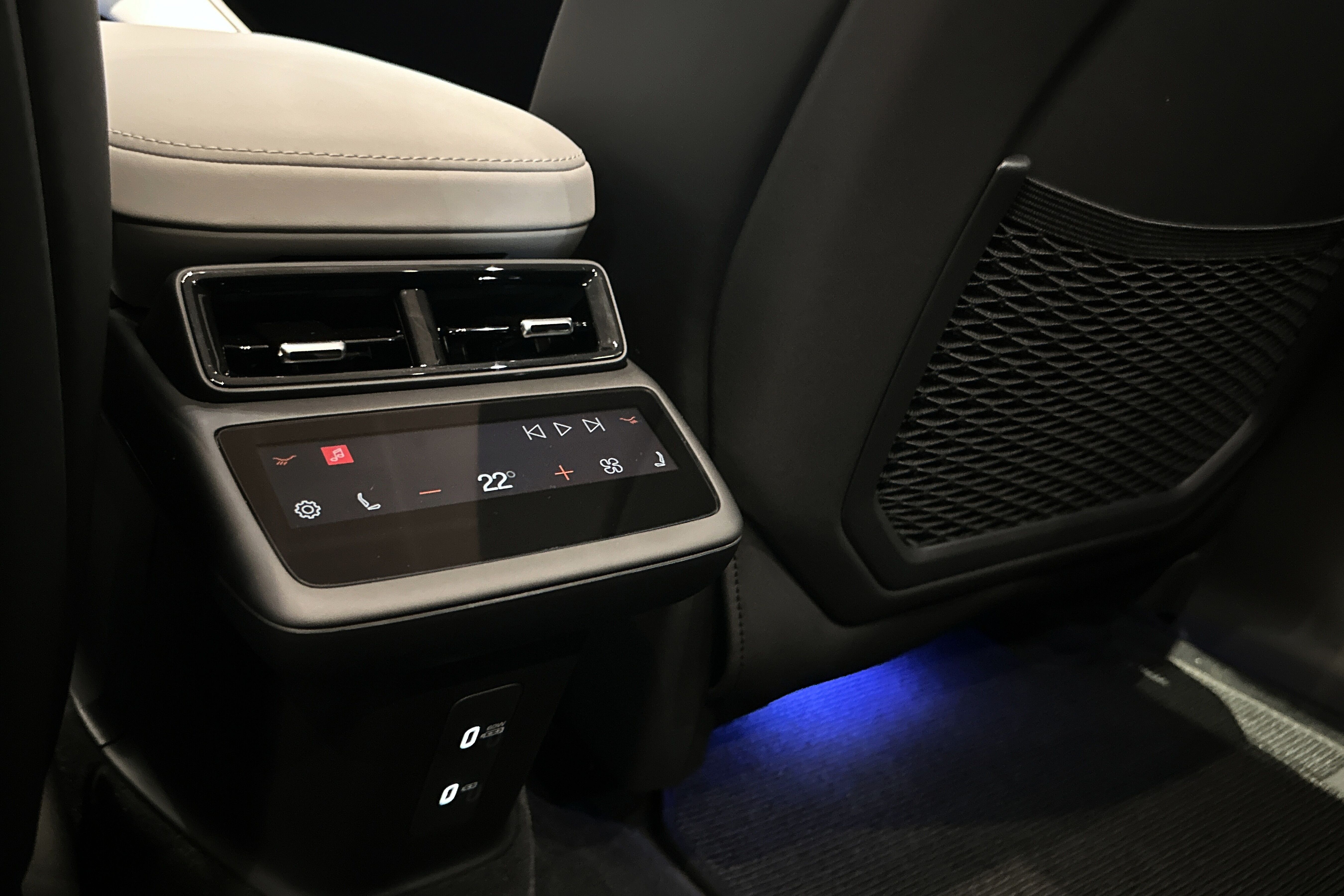 Polestar 4 Long Range Dual motor bilde 24