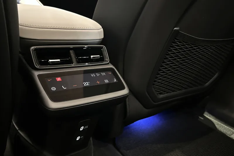 Polestar 4 Long Range Dual motor bilde 24