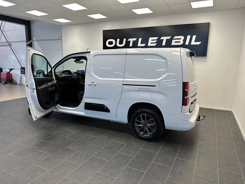 Bild 3 av Peugeot Partner Utökad Last 1.5 130 EAT L2 Carplay Värmare Dubbla Dörrar Dragkrok