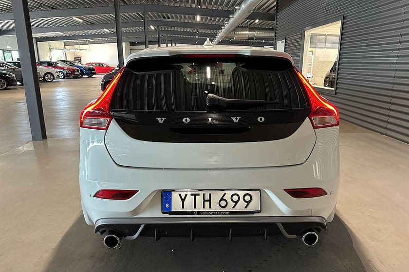 Bild 5 av Volvo V40 T3 R-Design Värmare Navi Keyless BT PDC Euro 6