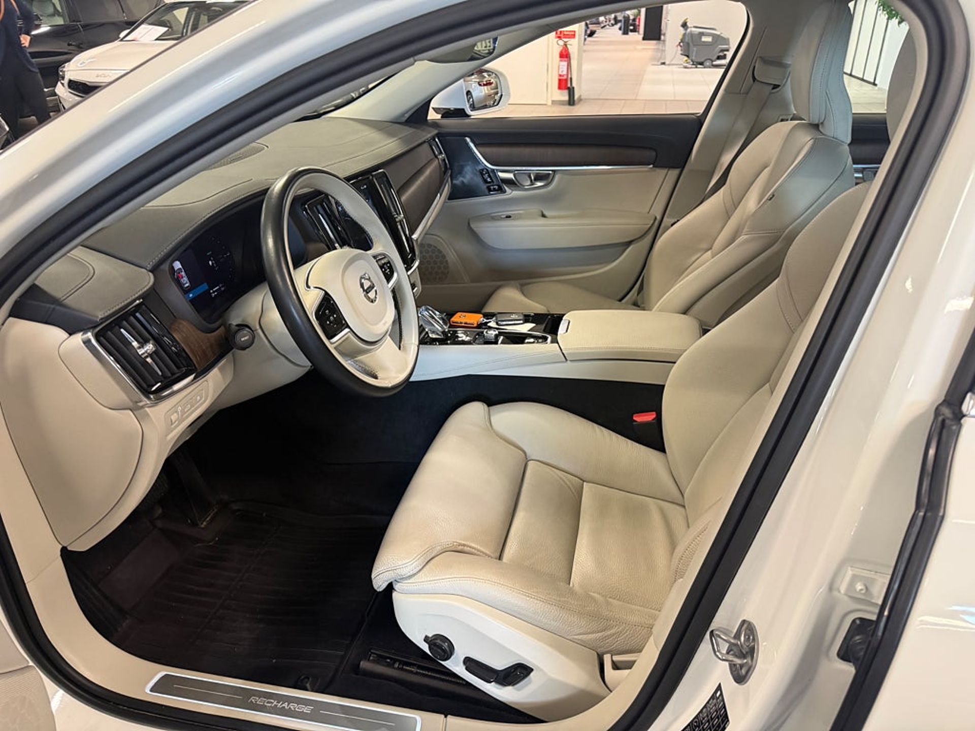 Volvo V90 2022, kuva 7/21