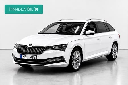Škoda Superb iV Kombi 1.4 Plug-in Style Drag Cockpit B-värm Adaptivf Moms