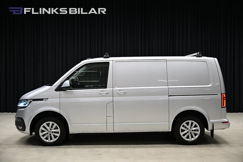 Bild 2 av Volkswagen Transporter DSG 150HK Drag|Värmare|Nedlackad|LED|Dubbeldörr|SeUtr!!