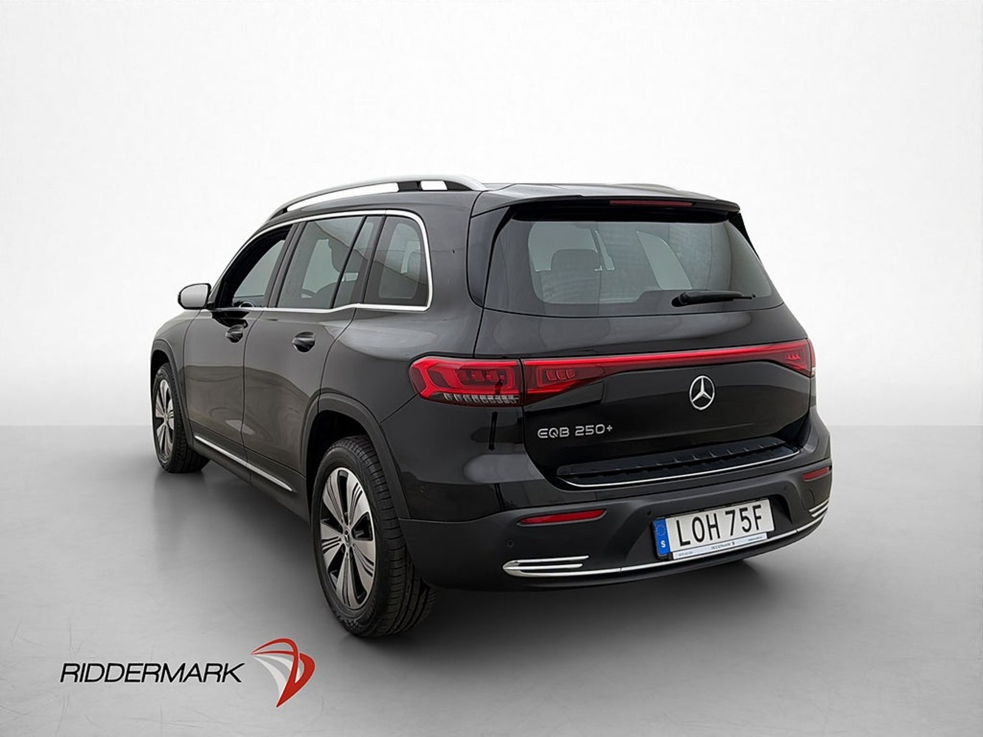 Mercedes-Benz EQB 2024, photo 6/10