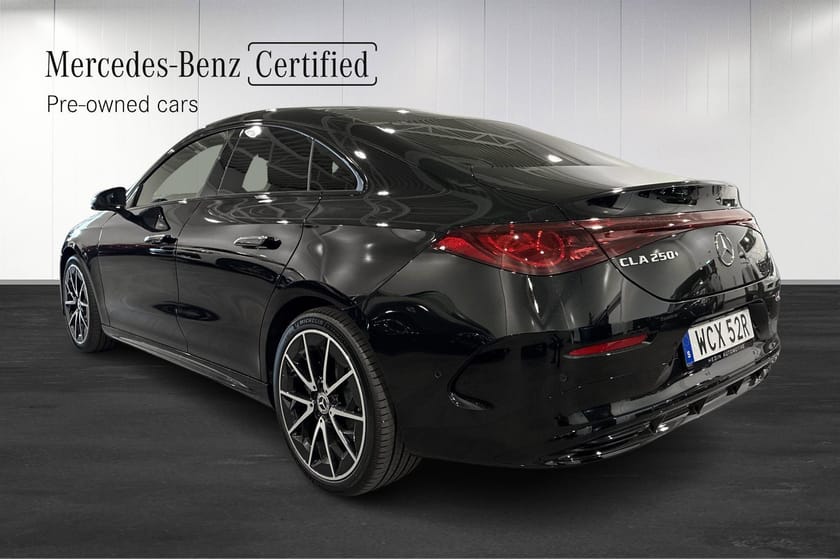 Bild 4 av Mercedes-Benz CLA 250+ Advanced Edition / AMG Line / Premiumpaket Plus