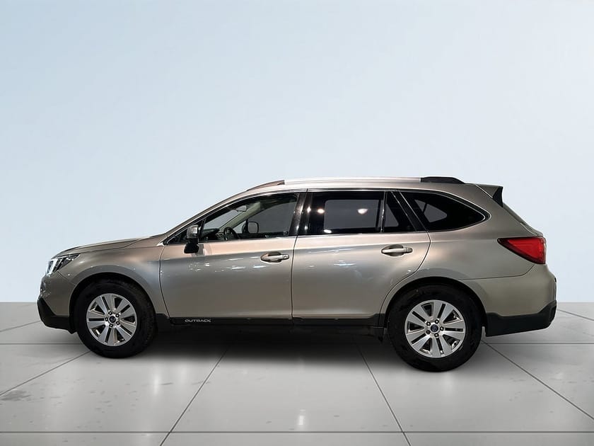 Bild 4 av Subaru Outback 2.5 4WD Lineartronic Dragkrok Mvärm Backkamera S/V-hjul
