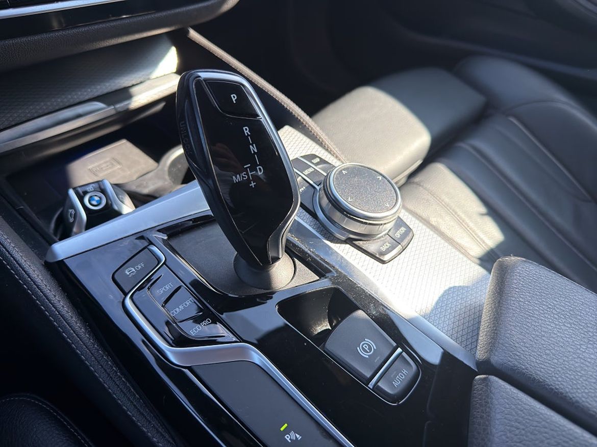 BMW 520d xDrive Sedan, bild 15 av 17