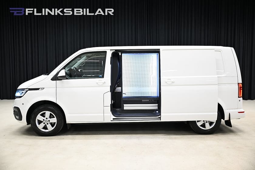 Bild 3 av Volkswagen Transporter 4Motion 150HK L2|Servicebil|Nedlackad|LED|Dubbelgolv