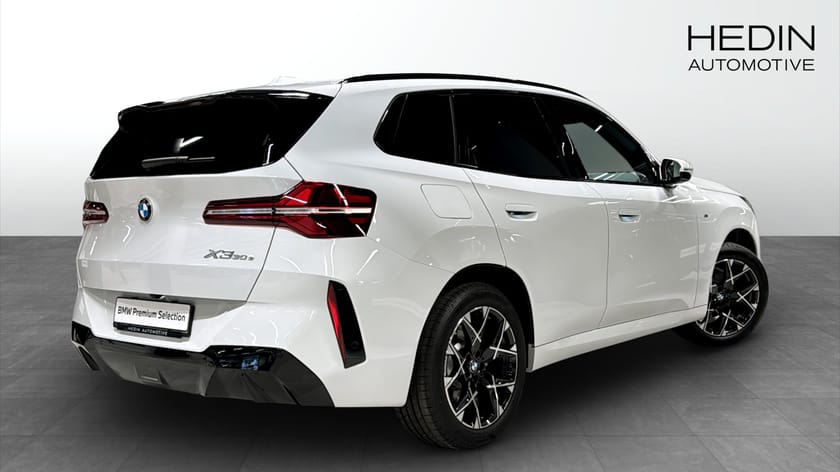 Bild 2 av BMW X3 30e xDrive M sport Active edition Drag Backkamera
