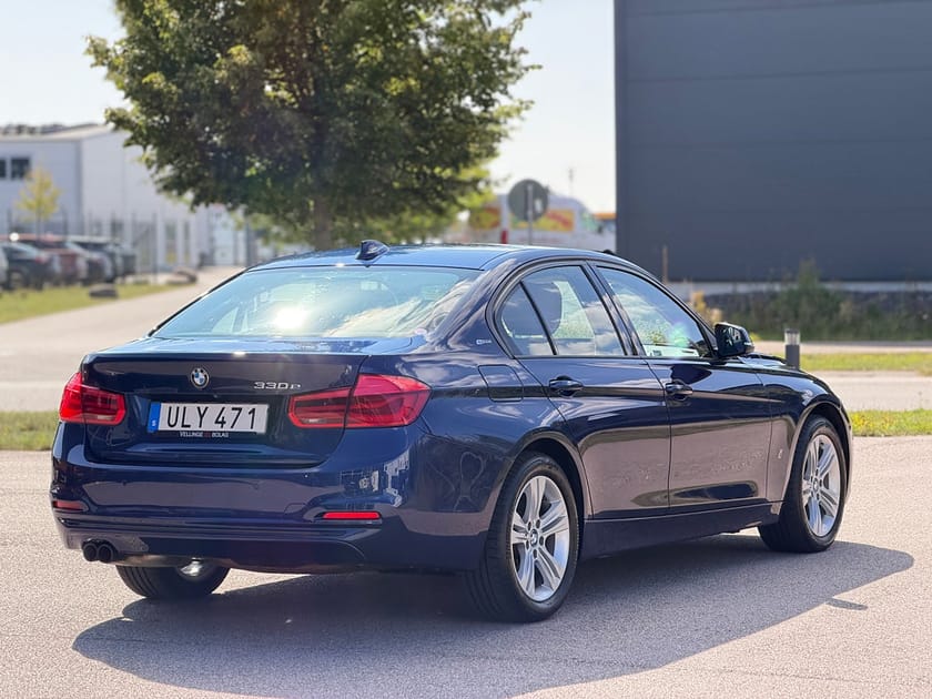 Bild 5 av BMW 330e Sedan Steptronic Sport line Skinn B-Kamera Navi