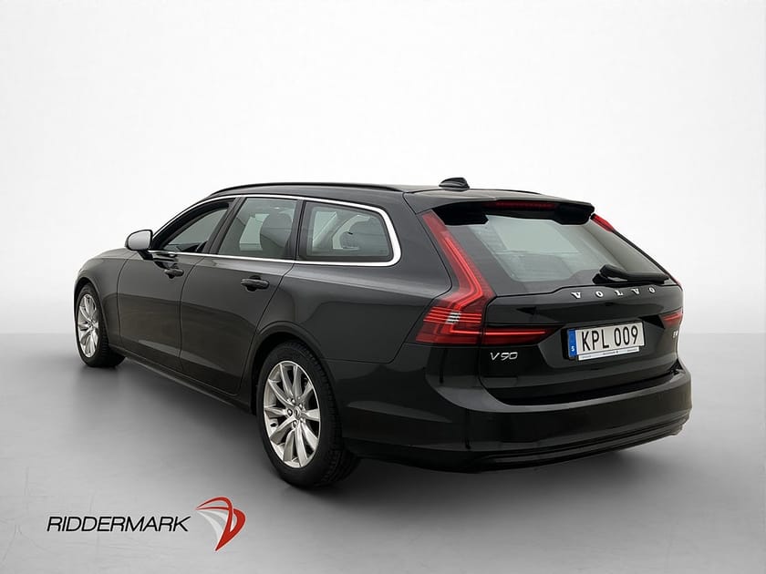 Bild 5 av Volvo V90 B4 197hk Momentum Advanced Värmare Skinn Kamera