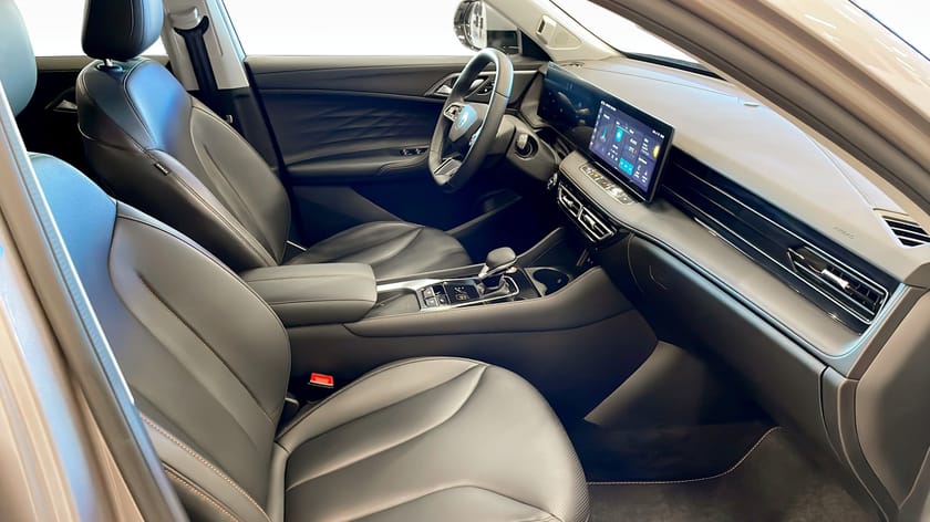 Bild 3 av MG HS PHEV LUXURY 307HK / 360-kamera / Navi / Carplay