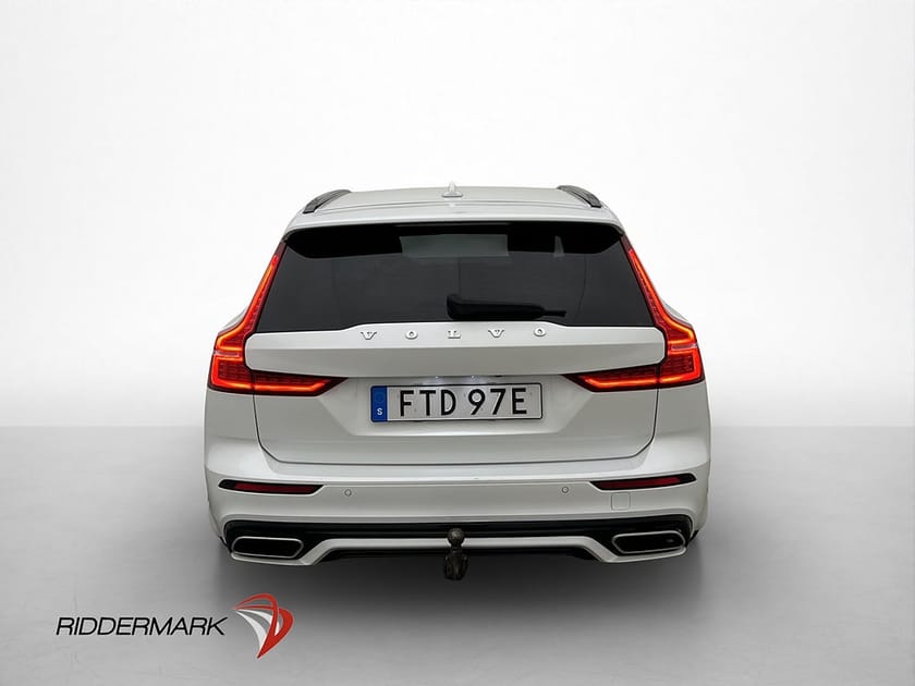 Bild 5 av Volvo V60 Recharge T6 AWD R-Design Värmare Dragkrok Kamera