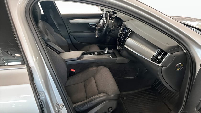 Bild 3 av Volvo V90 B4 Geartronic, Värmare | Kamera | Pano | Harman | Navi