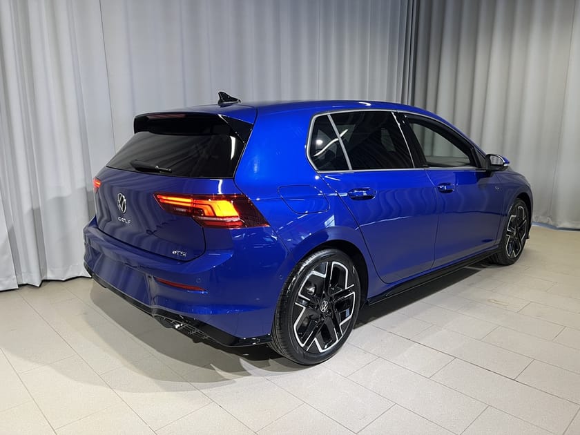 Bild 5 av Volkswagen Golf R-LINE 1.5 eTSI 150HK DSG, Drag