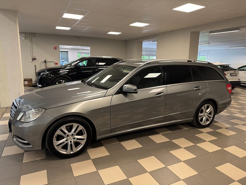 Bild 2 av Mercedes-Benz E 200 T CGI BE BlueEFFICIENCY 5G-Tronic Avantgarde Euro 5