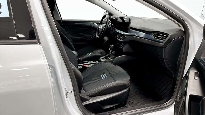 Bild 3 av Ford Focus Active Kombi | PL 3495 KR/MÅN INK VINTERHJUL