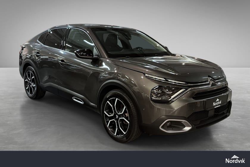 Bilde 3 av Citroën ë-C4 X Toppmodellen/Skinn/Soltak/Rattvarme/Arkamys Hifi