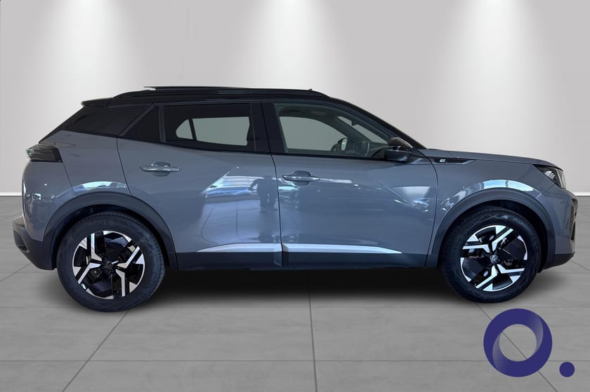 Bilde 3 av Peugeot e-2008 GT/TOPPUTSTYRT/SKINN ALCANTARA/ACC/LED/PANORAMA