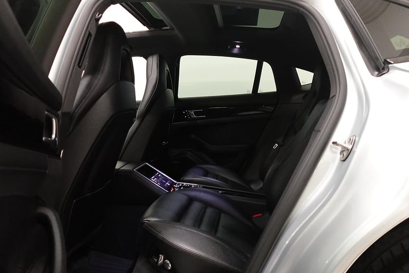 Bild 5 av Porsche Panamera 4 E-Hybrid BOSE PANO PDLS+ SOFT-C VÄRMARE S-CHRONO PASM