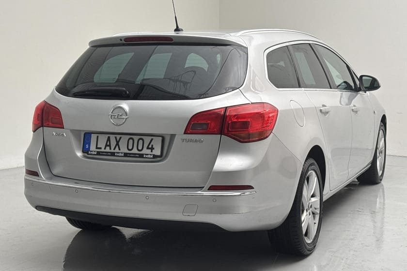 Bild 3 av Opel Astra Sports Tourer 1.4 Turbo ECOTEC (140hk)