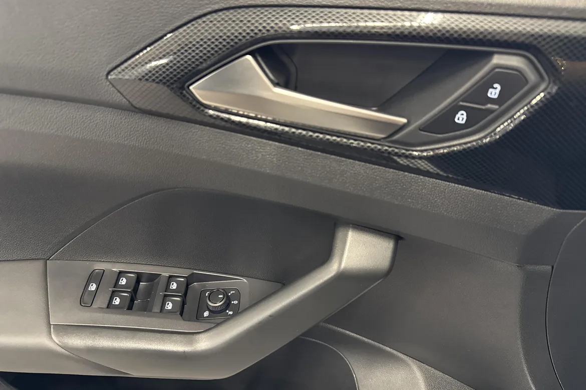 picture of a car