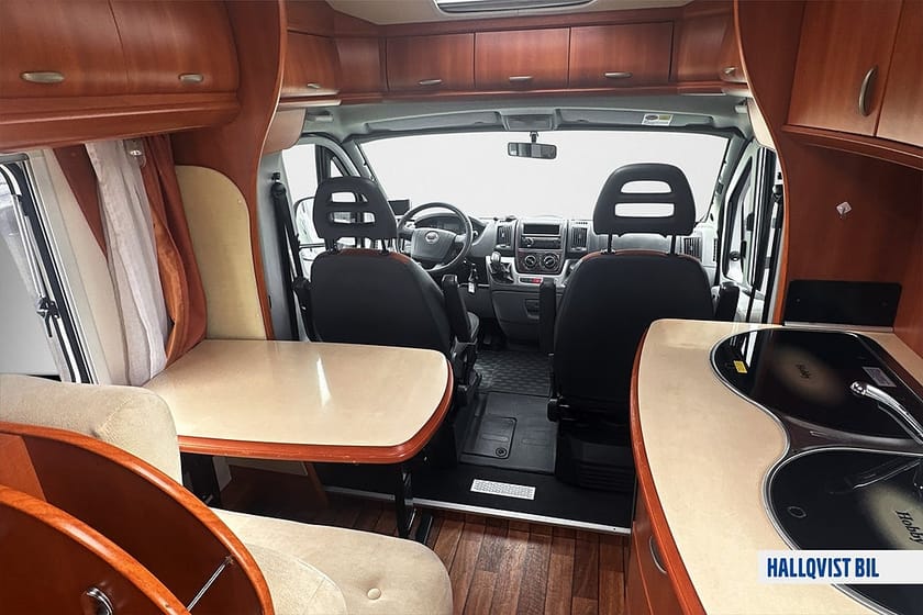 Bild 5 av Hobby Campervan Fiat Toscana 650 ES Långbädd Solcell Automat