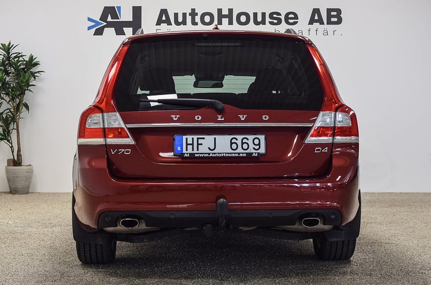 Bild 5 av Volvo V70 D4 181HK Momentum Drag Radarfart Värmare Kamrem bytt