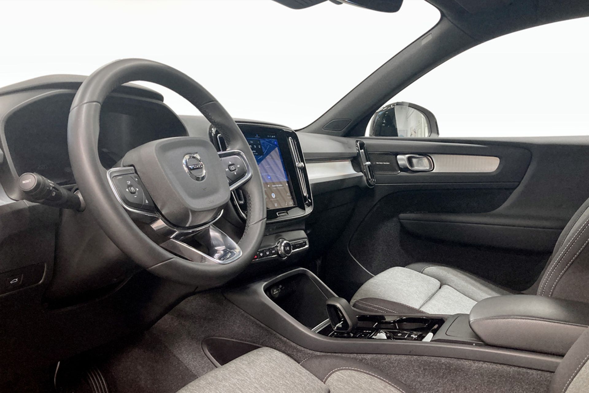 Volvo XC40 B4 2024, bild 6/10